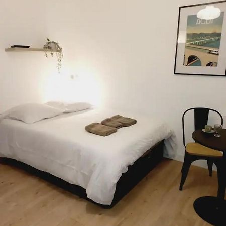 Le 29 Cuty, Wifi, A 3Min De La Gare Sncf Apartment Agen Exterior photo