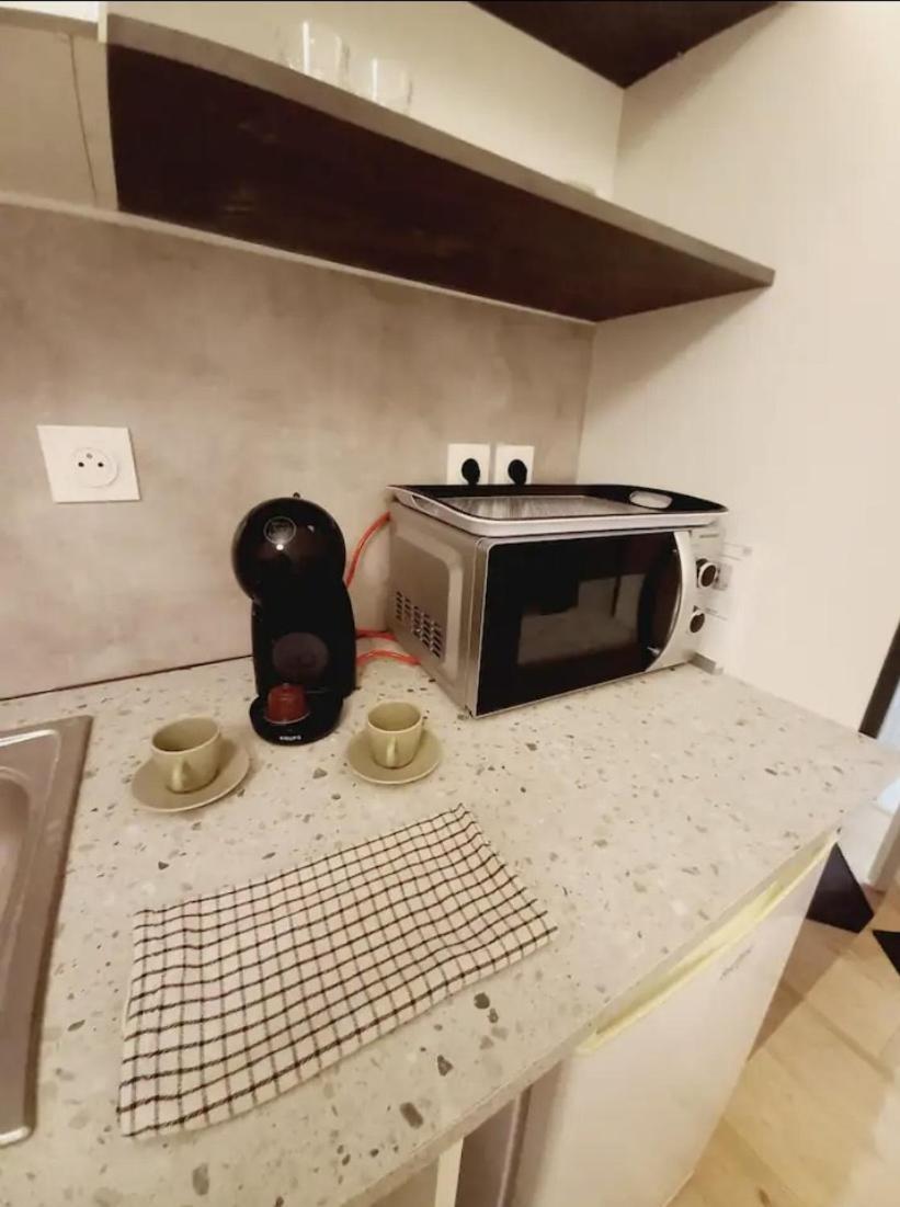 Le 29 Cuty, Wifi, A 3Min De La Gare Sncf Apartment Agen Exterior photo